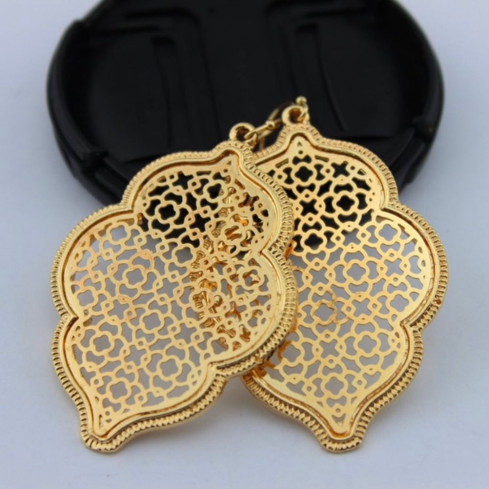 ☀️ New! Beautiful filigree fishhook earrings